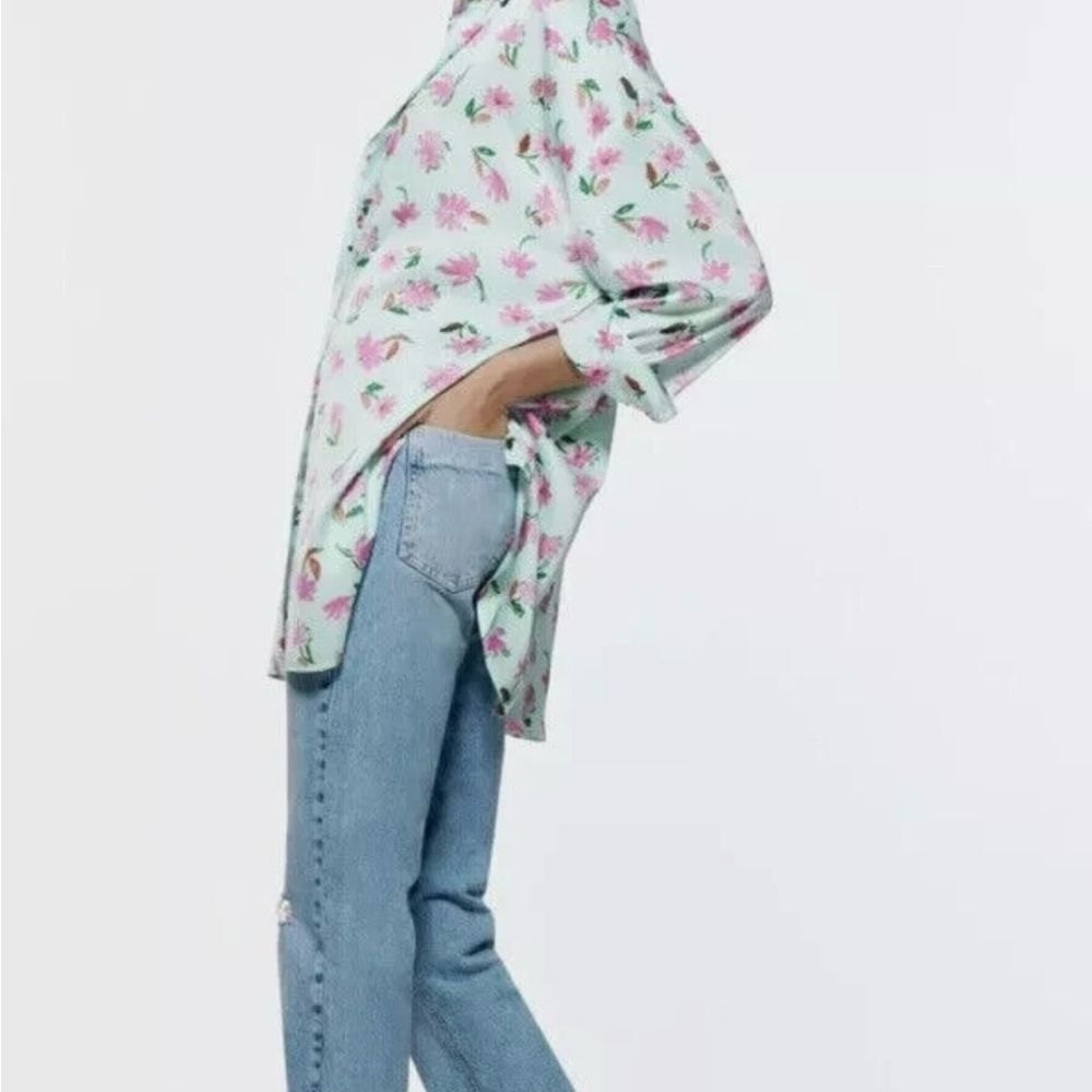 Zara Oversized Silky Boyfriend Floral Button-Up Long Sleeve Shirt. Size Medium